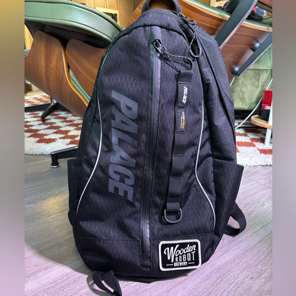 PALACE CORDUROY BACKPACK BLACK
